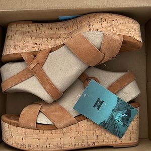 Toms.  Women’s sz. 8.  Carmel brown suede.